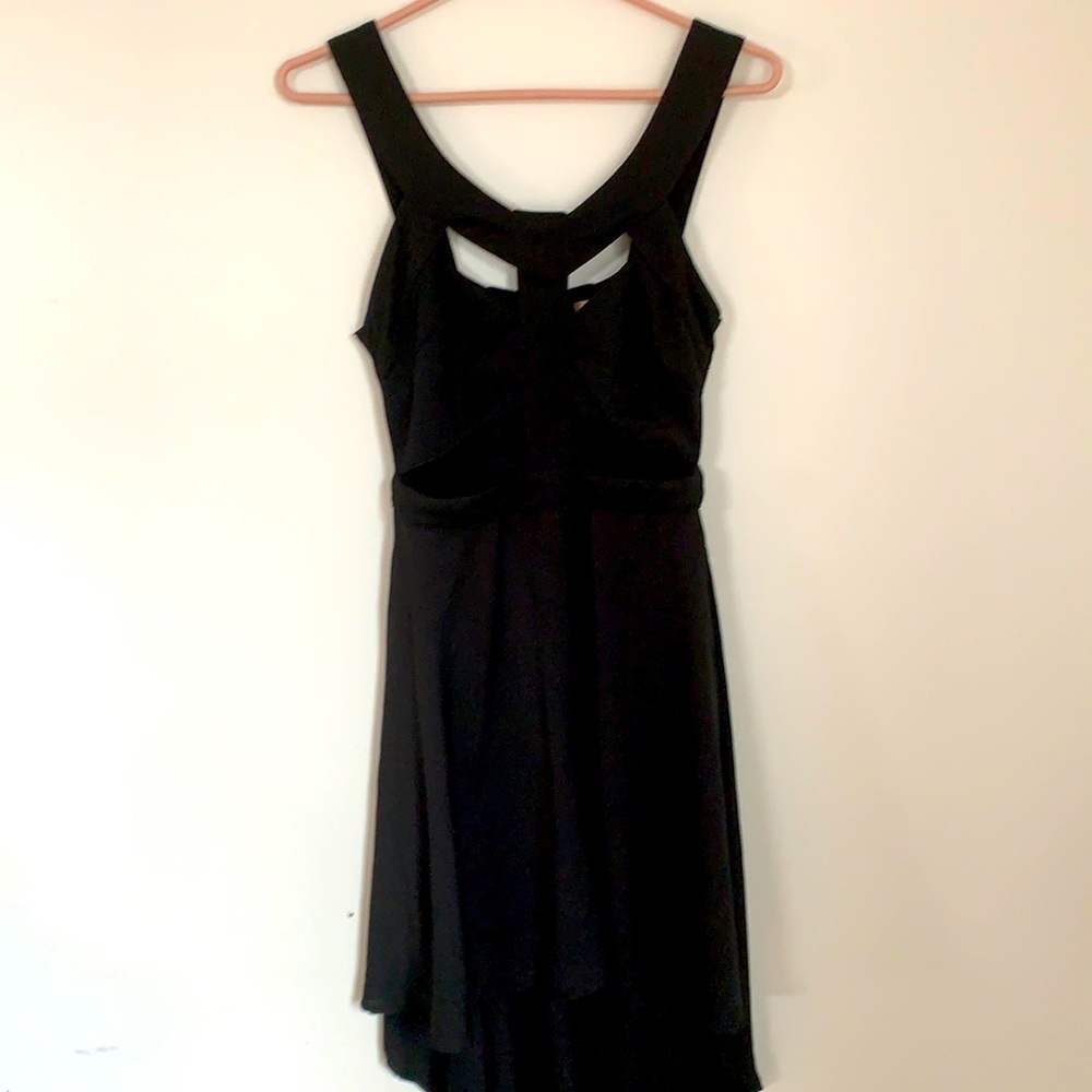 REVERSE LONG BACK BLACK DRESS SIZE M